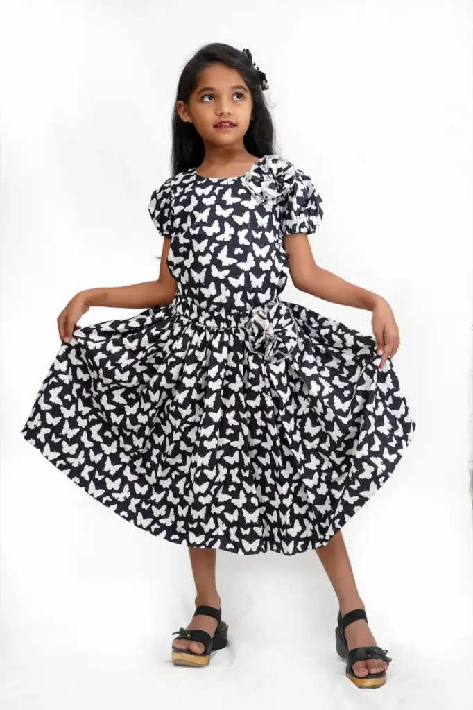 Girls' Black & White Butterfly Print Skirt Set