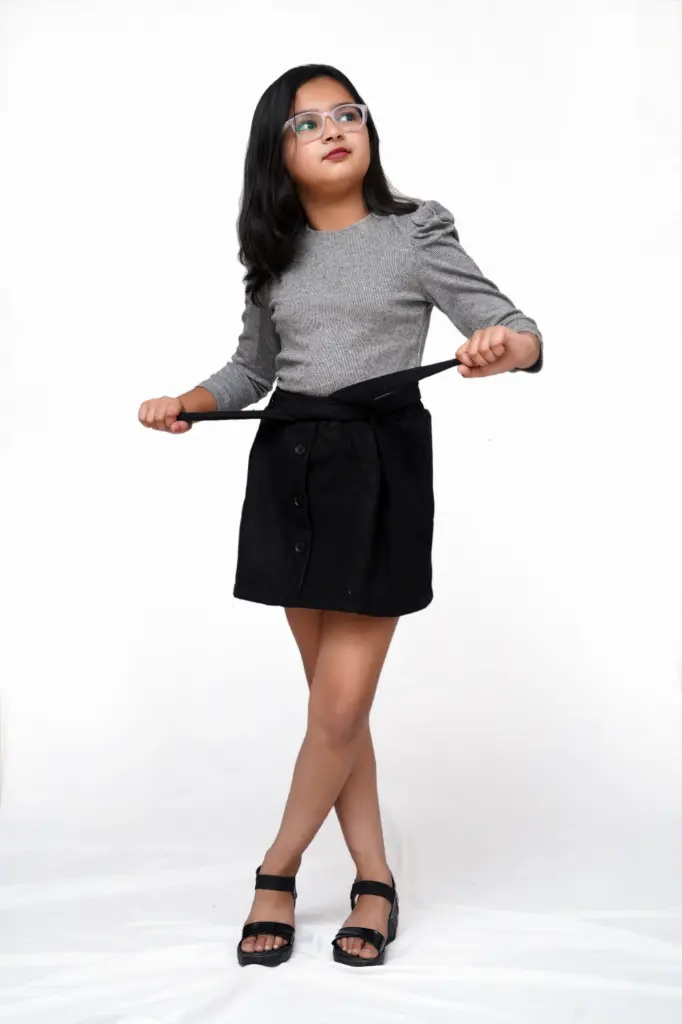 Girls’ Grey Puff Sleeve Top & Black Button-Down Skirt Set – Stylish & Comfortable Kids Wear